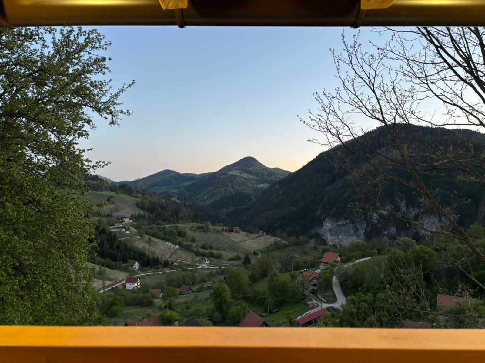 Ljubav Stara Zaovine Hotel Lazici Exterior photo