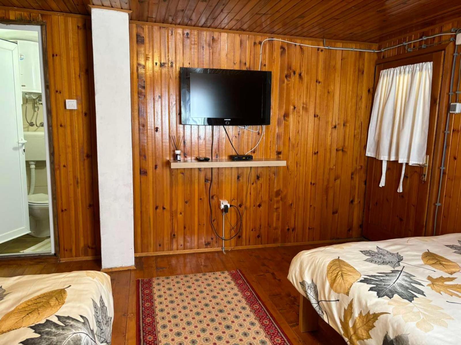 Ljubav Stara Zaovine Hotel Lazici Exterior photo
